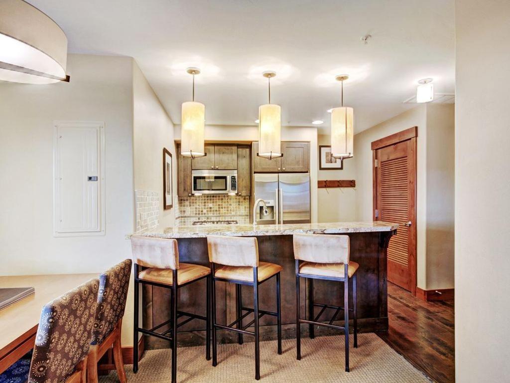 One Ski Hill Place Breckenridge Ruang foto